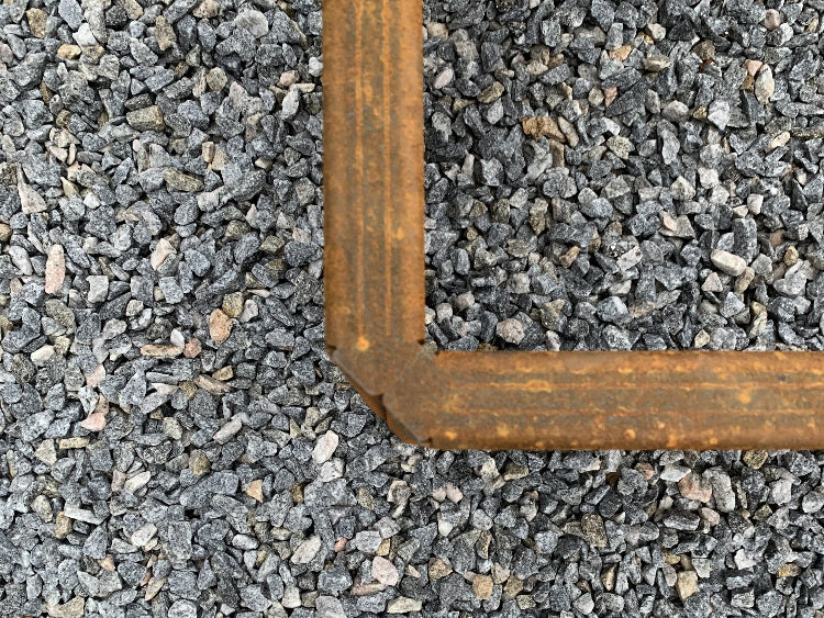 edgy-hjoernesamling-corten