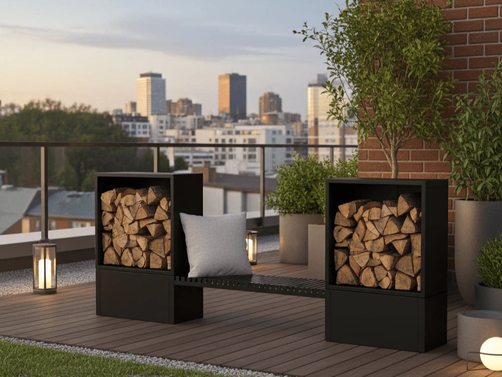 Holzlagerung aus schwarzem Stahl mit Sitzmodul auf moderner Dachterrasse