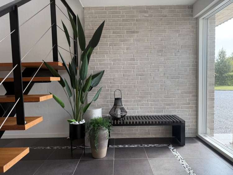 Garden bench in steel