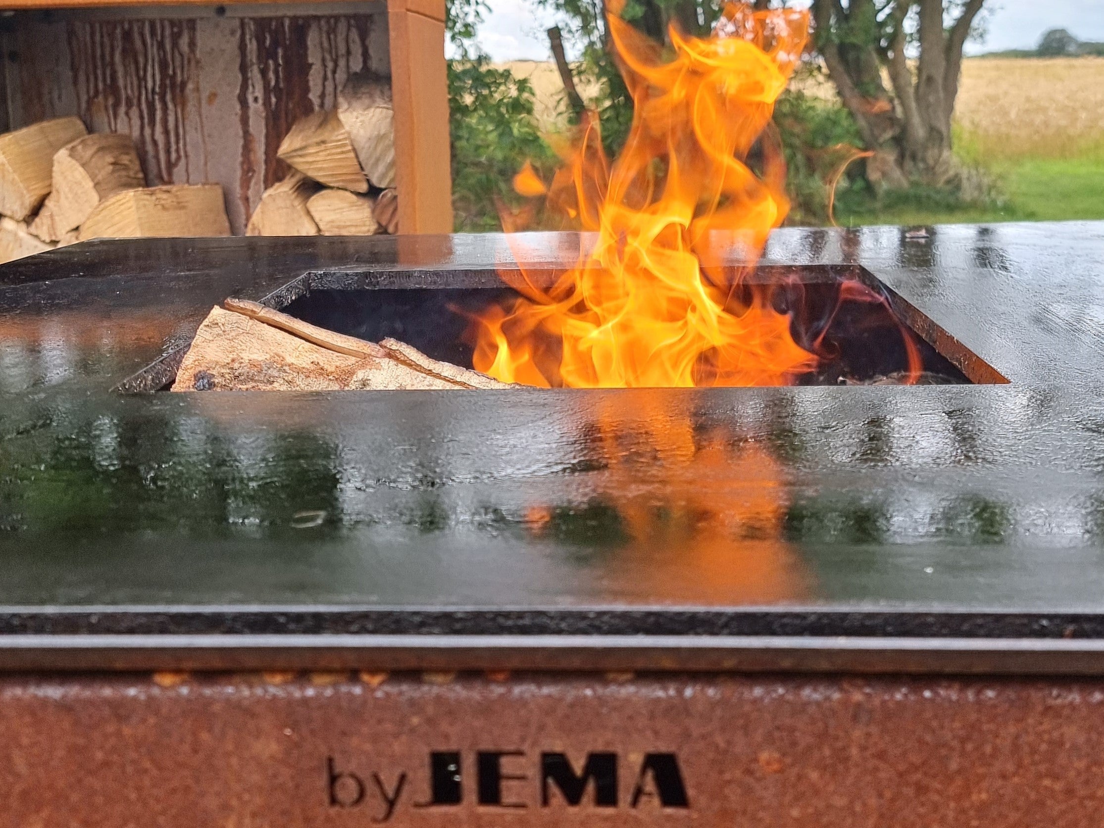 The highest quality fire pit grill