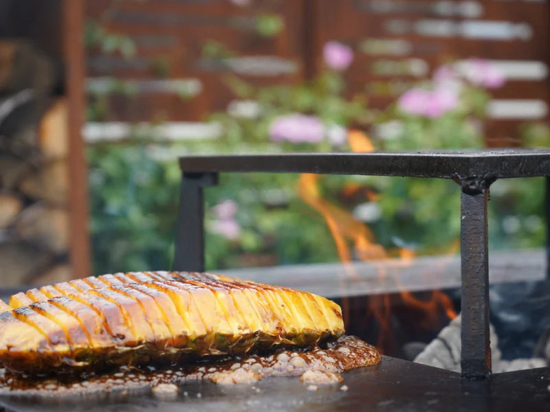 BBQ Feuerstelle Grill CUBY Cortenstahl 60 x 60 x 80 cm