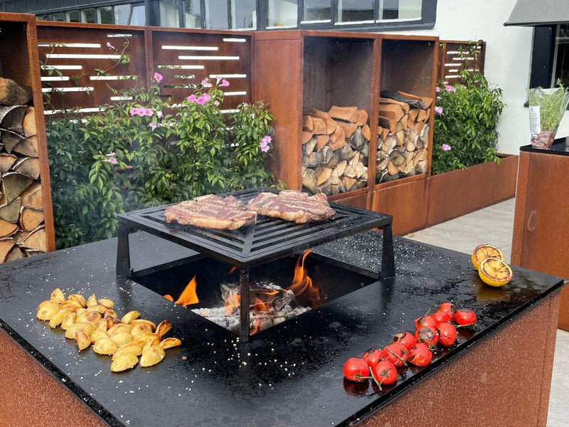 BBQ Feuerstelle Grill CUBY Cortenstahl 80 x 80 x 80 cm