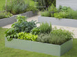 EDGY Hochbeet aus verzinktem Stahl eingebettet in moderne Gartenanlage